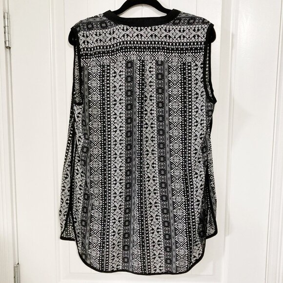 NORTHERN REFLECTIONS Black white sleeveless geometric tank top MEDIUM goth shirt - Picture 15 of 15